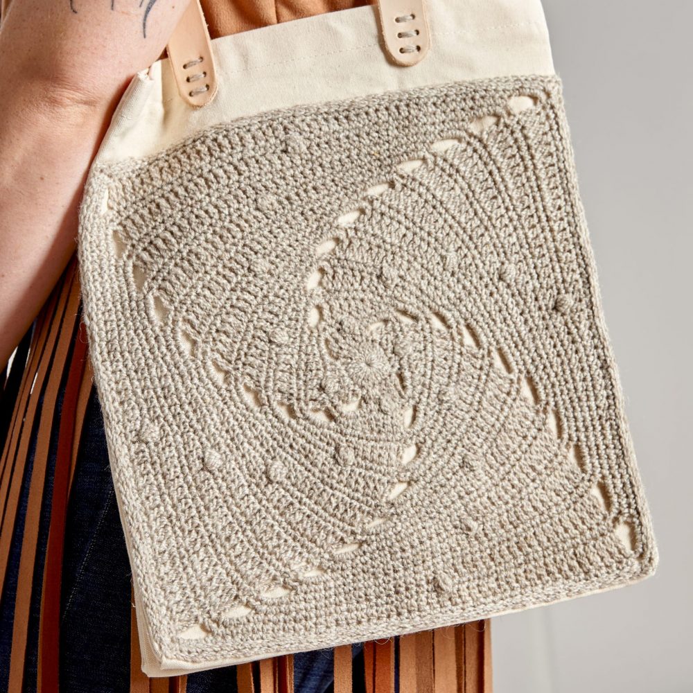 KnitinWeb Tote Asier